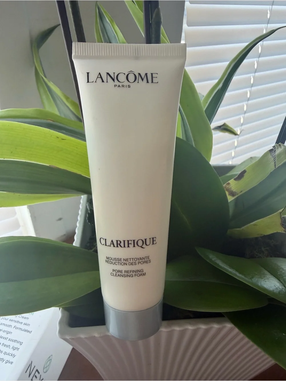Clarifique Pore Refining Cleansing Foam - White